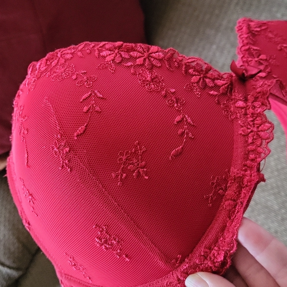 Bra - Picture 3 of 3